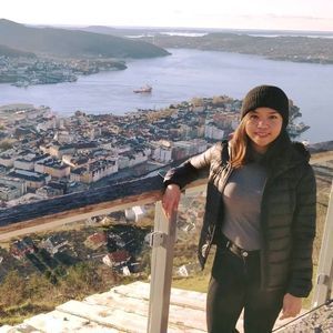 Meet your Posher, Kim